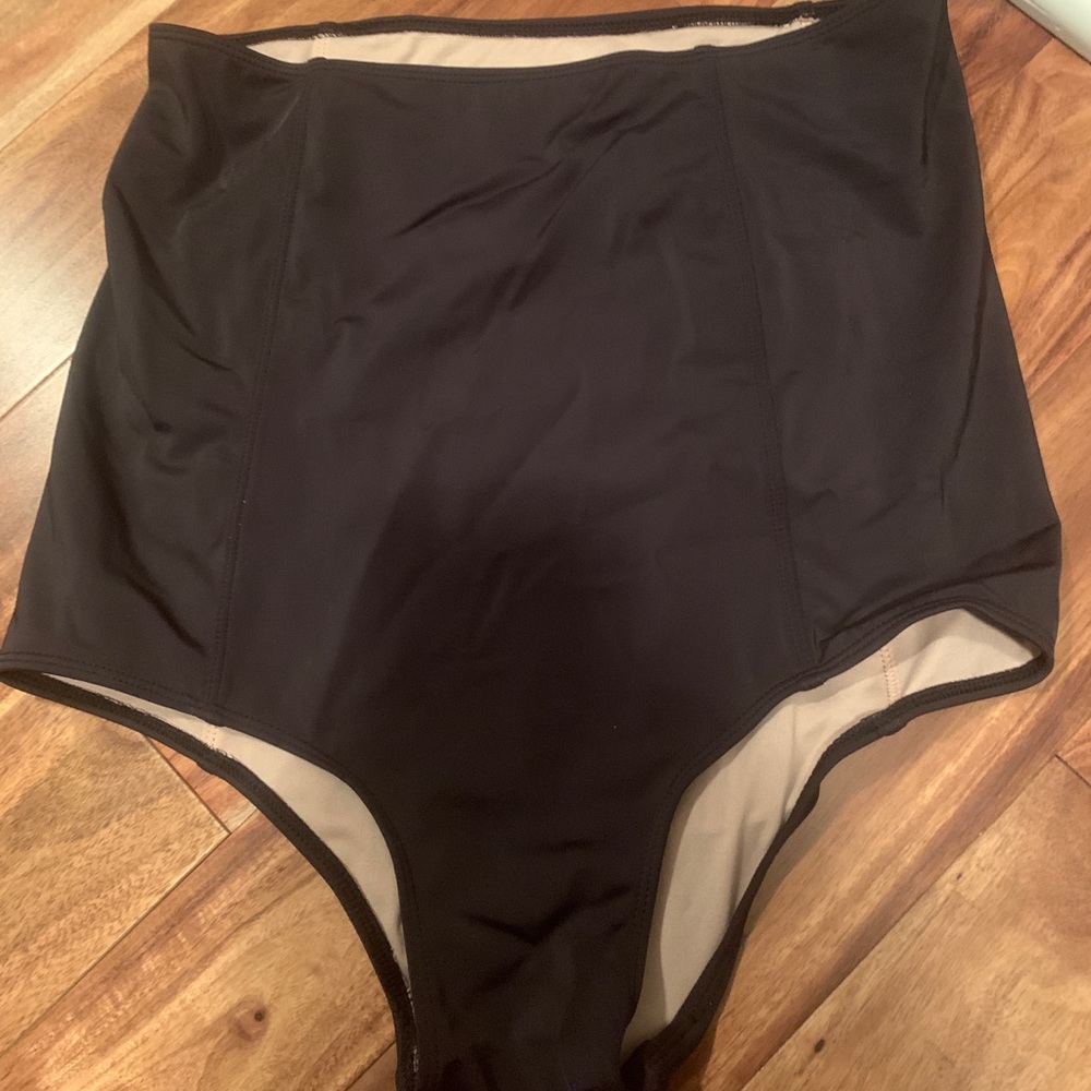 Kortni Jeane Extra High Waist S